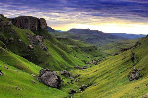 Image of drakensberg_mountains