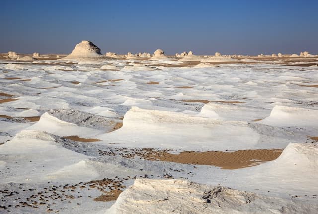 Image of white_desert